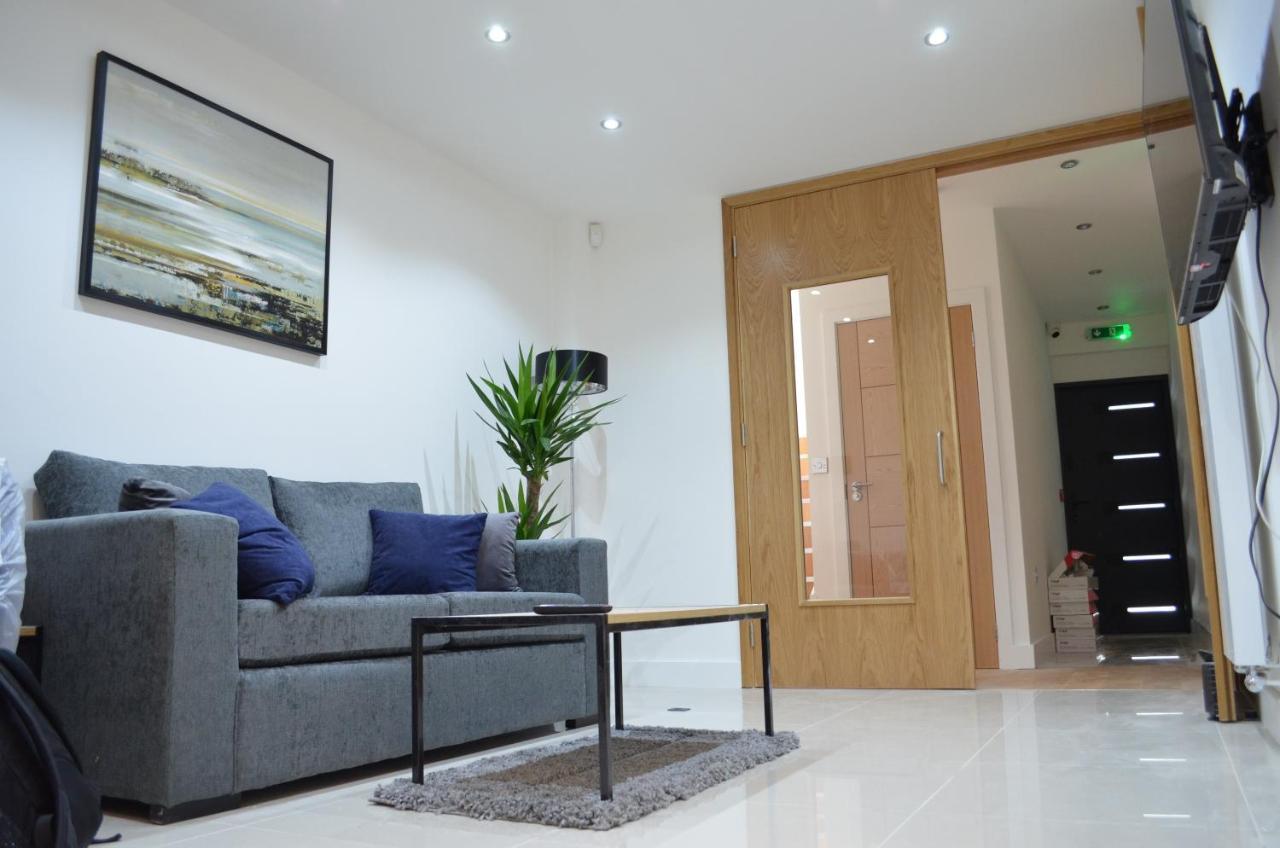 Deluxe And Modern Studio Apartment In Sydenham 런던 외부 사진